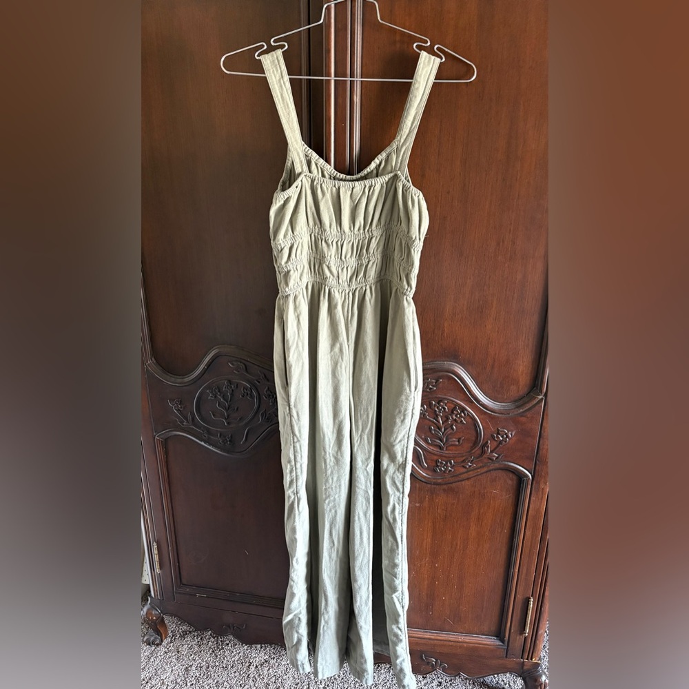 American Eagle Smocked Cinched-Waist Green Jumpsuit size Medium Tall - Picture 9 of 9